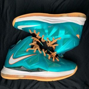 Miami Dolphin Lebron 10